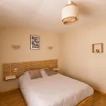 La Charpentiere - Familial - Parking Gratuit - Cosy - Commerces A Proximite *