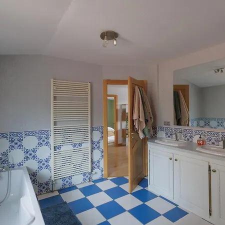 La Charpentiere - Familial - Parking Gratuit - Cosy - Commerces A Proximite *